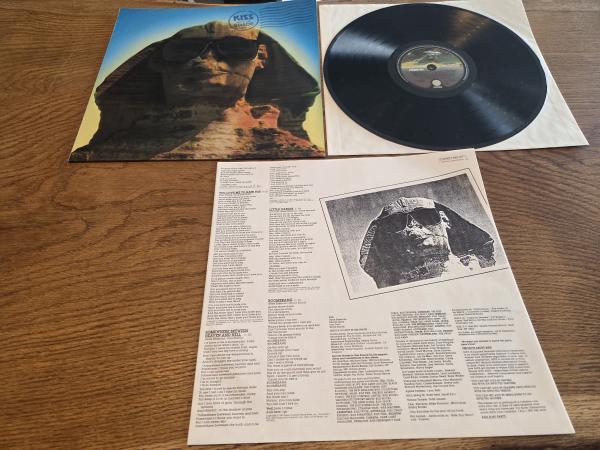 Kiss – Hot In The Shade 1989 	Vertigo – 842107-1 Europäische Pressung NM/VG+